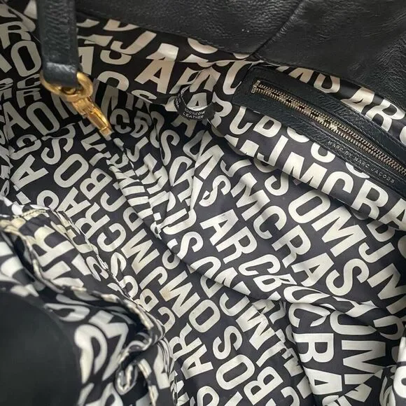 Marc By Marc Jacobs Black Tote with Gold Details - Picture 6 of 10